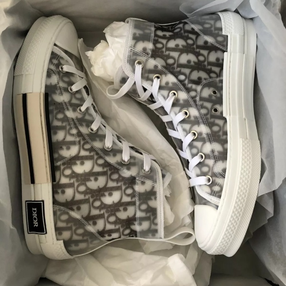 Dior sneakers x Kaws